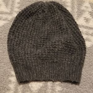 Slouchy charcoal grey beanie hat skull cat